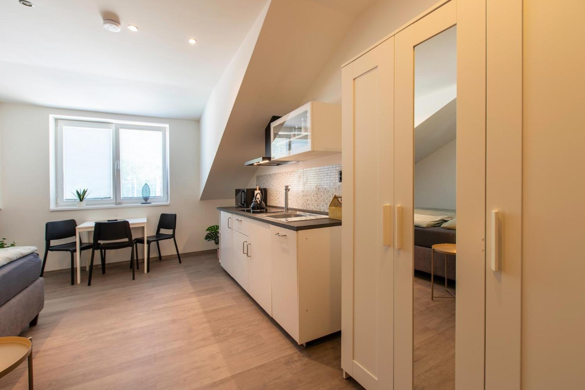 Restaurace Hotel Praha Nizbor Экстерьер фото