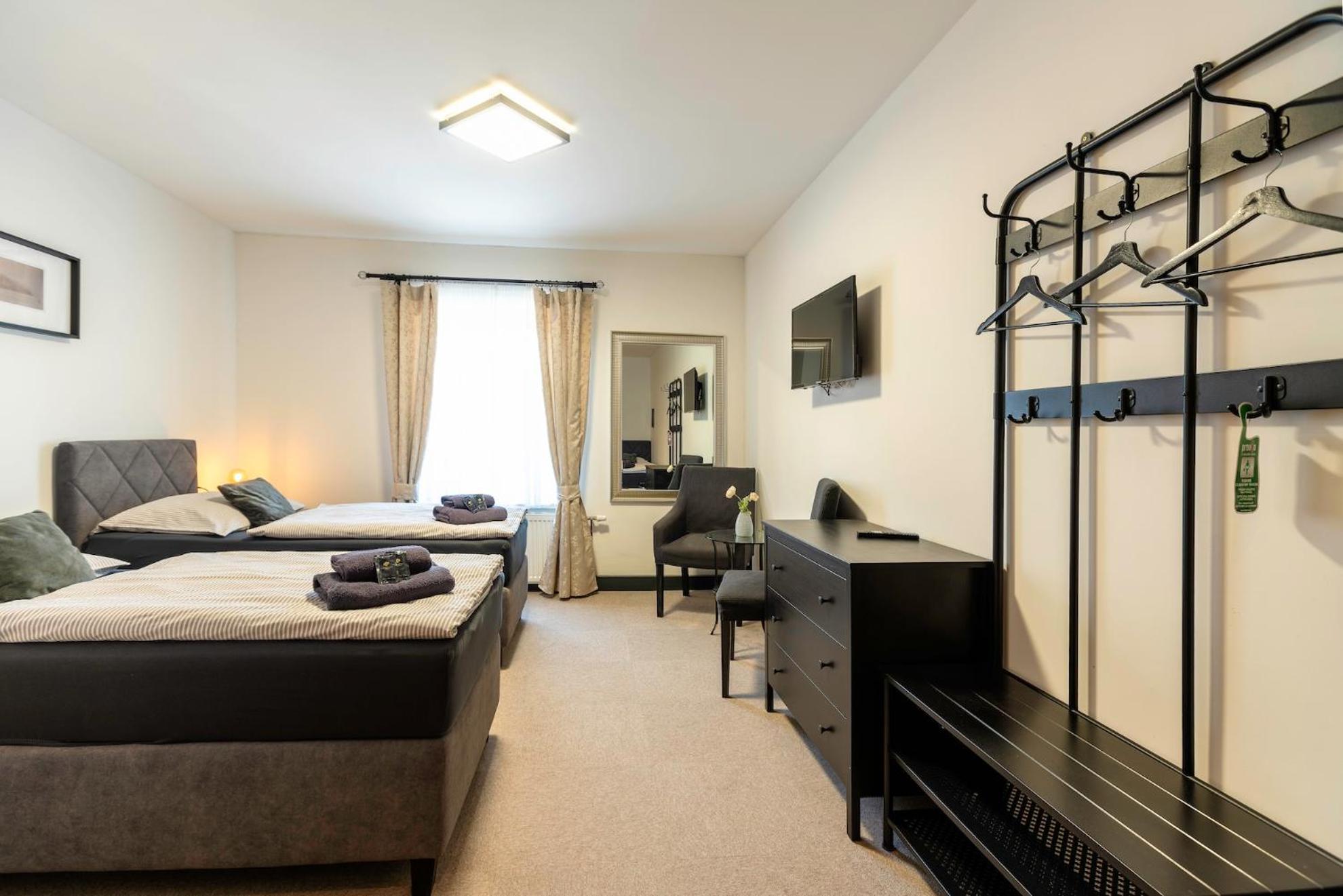 Restaurace Hotel Praha Nizbor Экстерьер фото