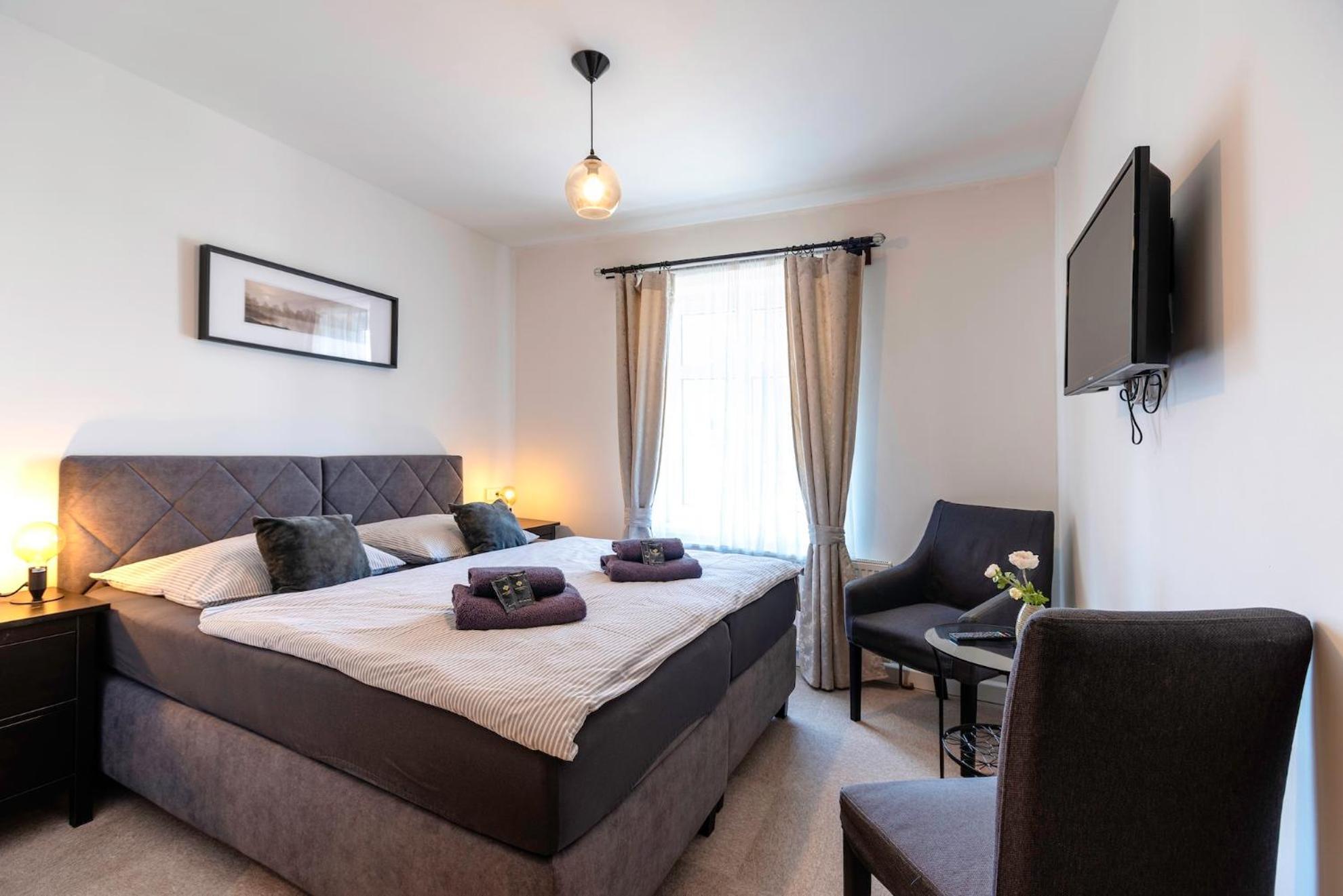 Restaurace Hotel Praha Nizbor Экстерьер фото