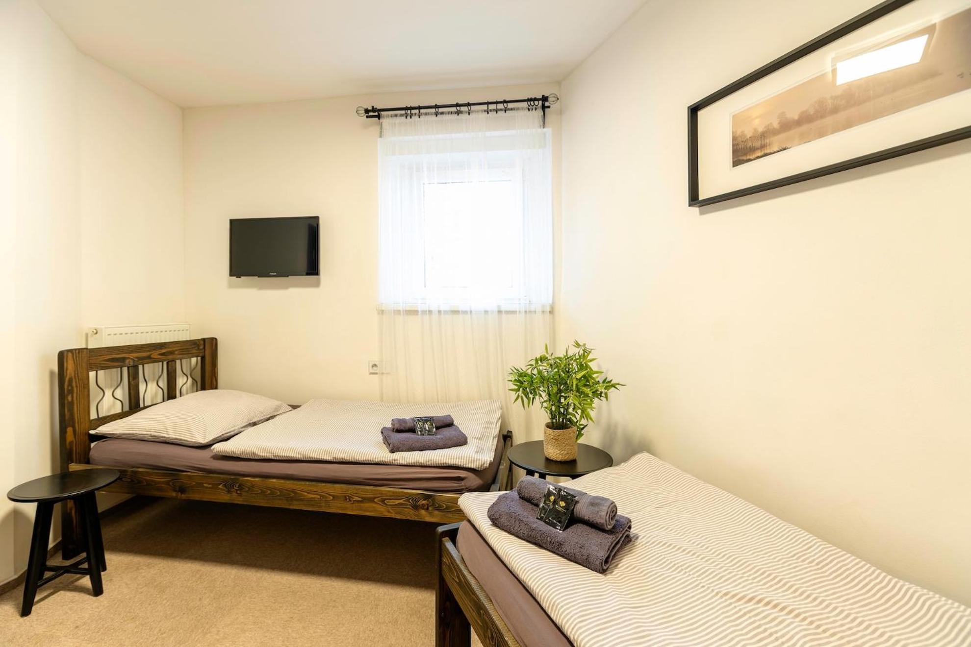 Restaurace Hotel Praha Nizbor Экстерьер фото