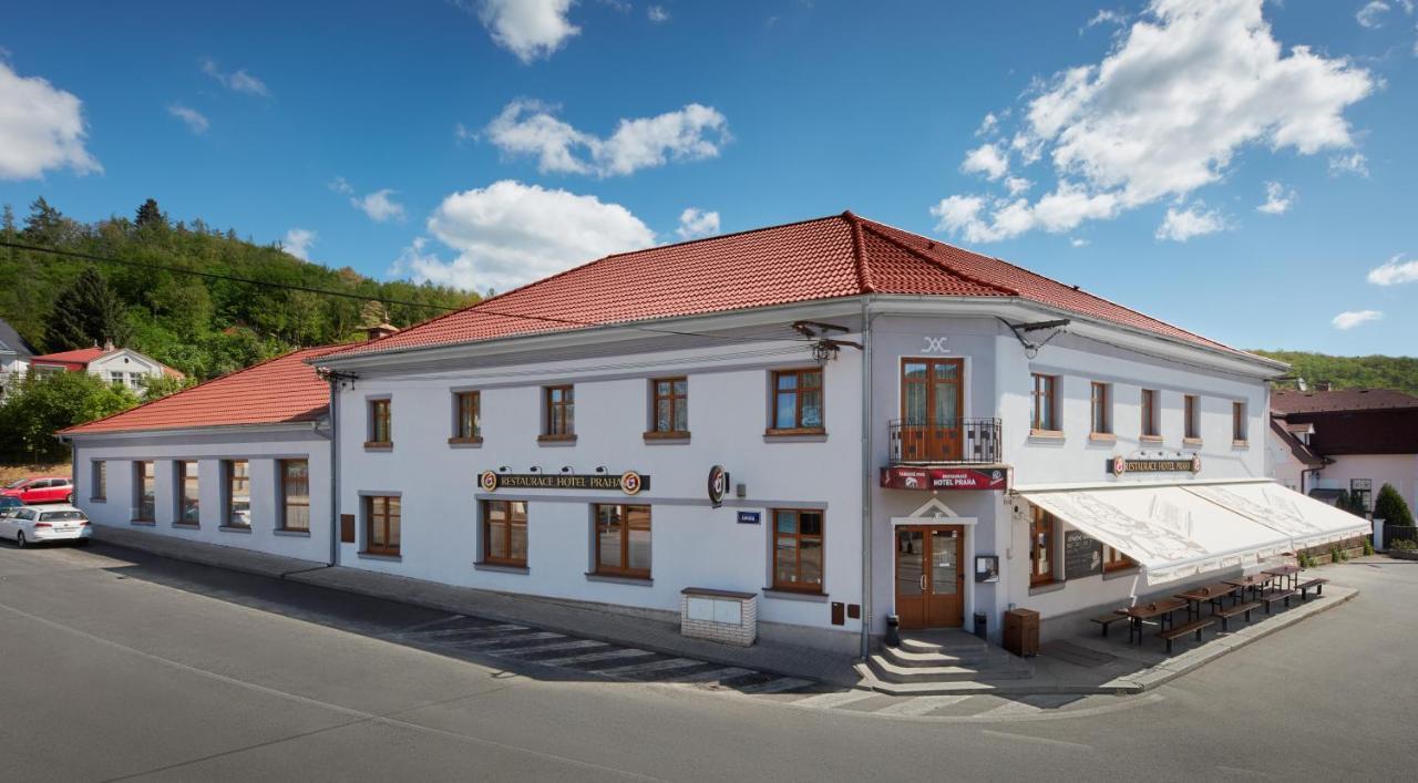 Restaurace Hotel Praha Nizbor Экстерьер фото